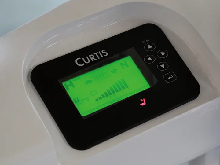 多機能ディスプレー