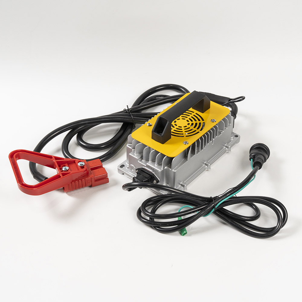 BATTERY CHARGER