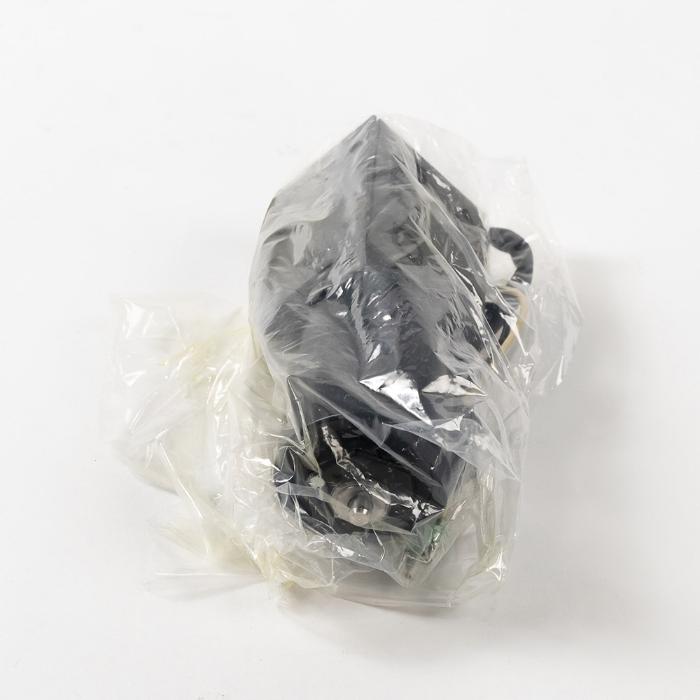 方向切換え弁