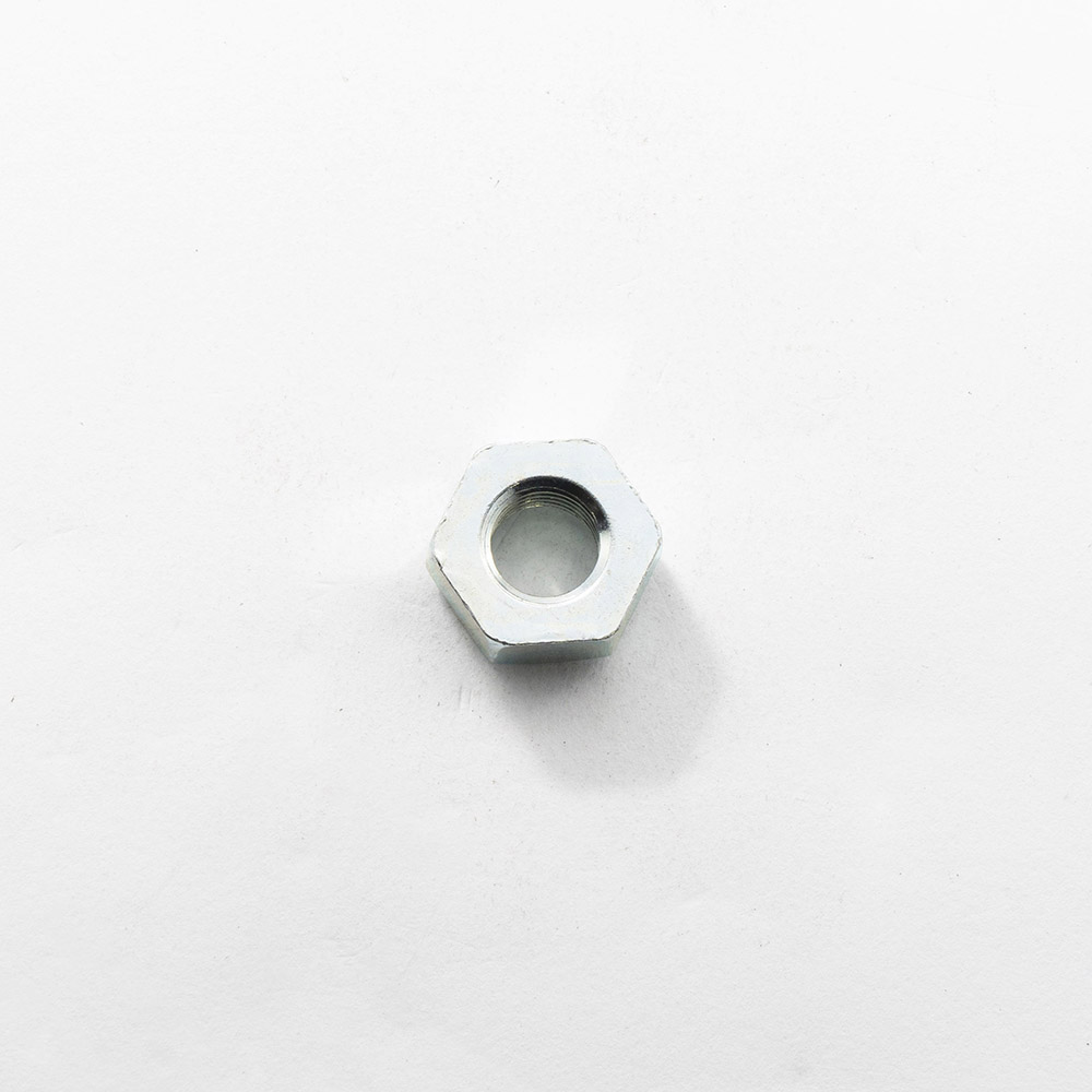 ナット